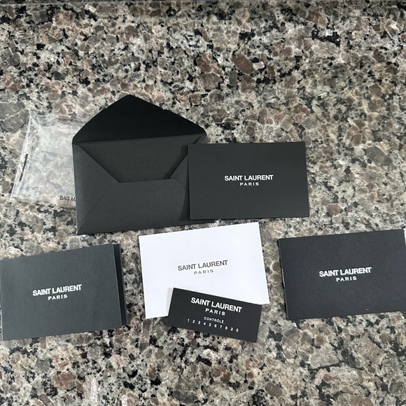 Saint Laurent Becky Handbag - Picture 17 of 17